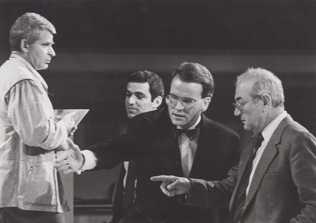 Anatoly Karpov - Garry Kasparov chess rivalry 1984? (original press photo):  Photograph